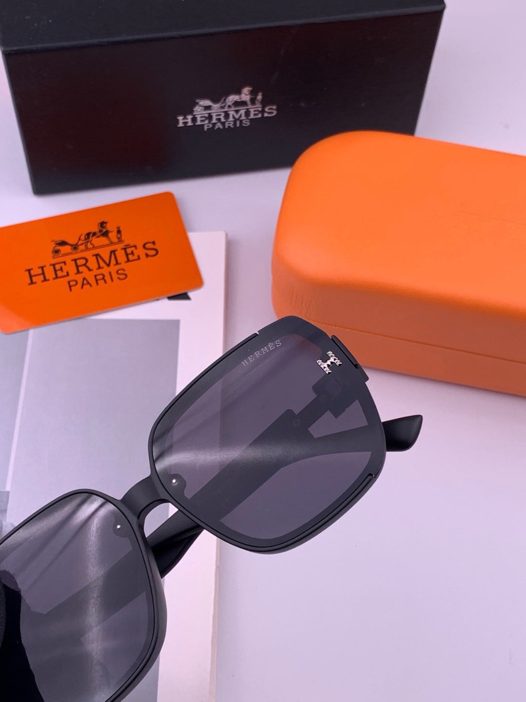 Hermès H8303 Square Black Lens Sunglasses for Men & Women - 399455 - detail image 6