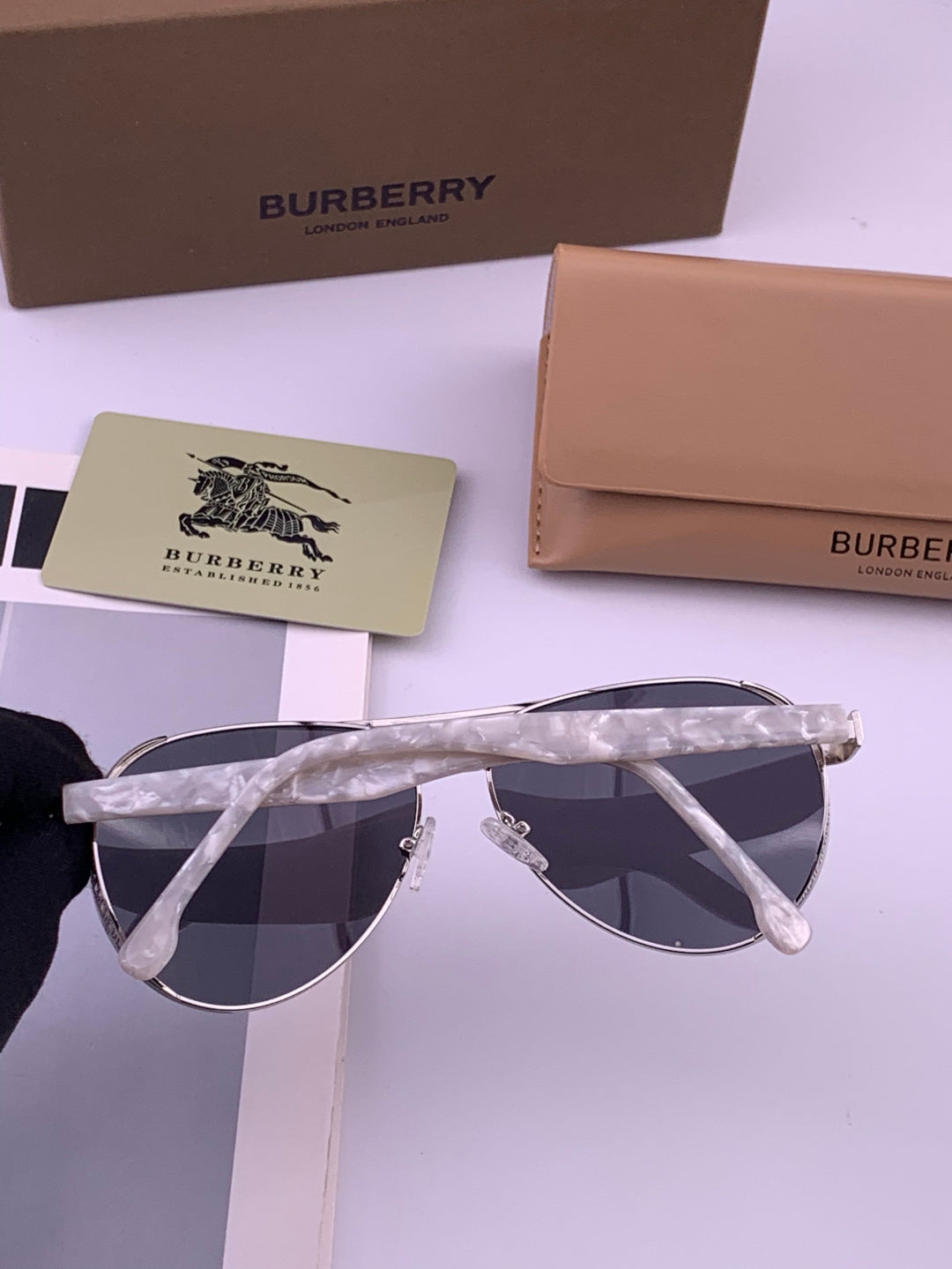 Burberry B880667 Aviator Gold Lens Sunglasses for Men - 416042 - detail image 3
