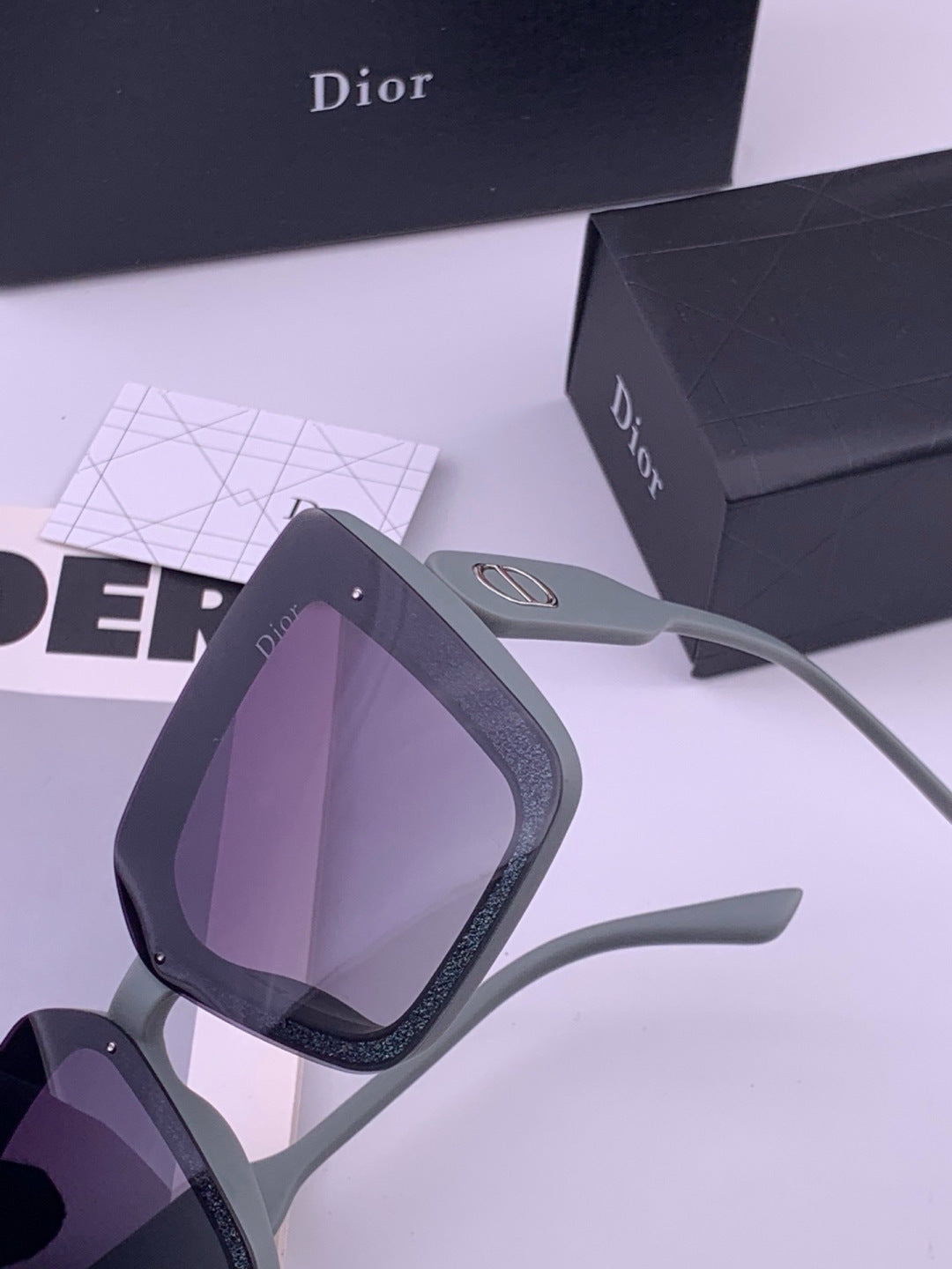 Dior D6227 Polarized Square Brown Lens Sunglasses for Men & Women - 415510 - detail image 3