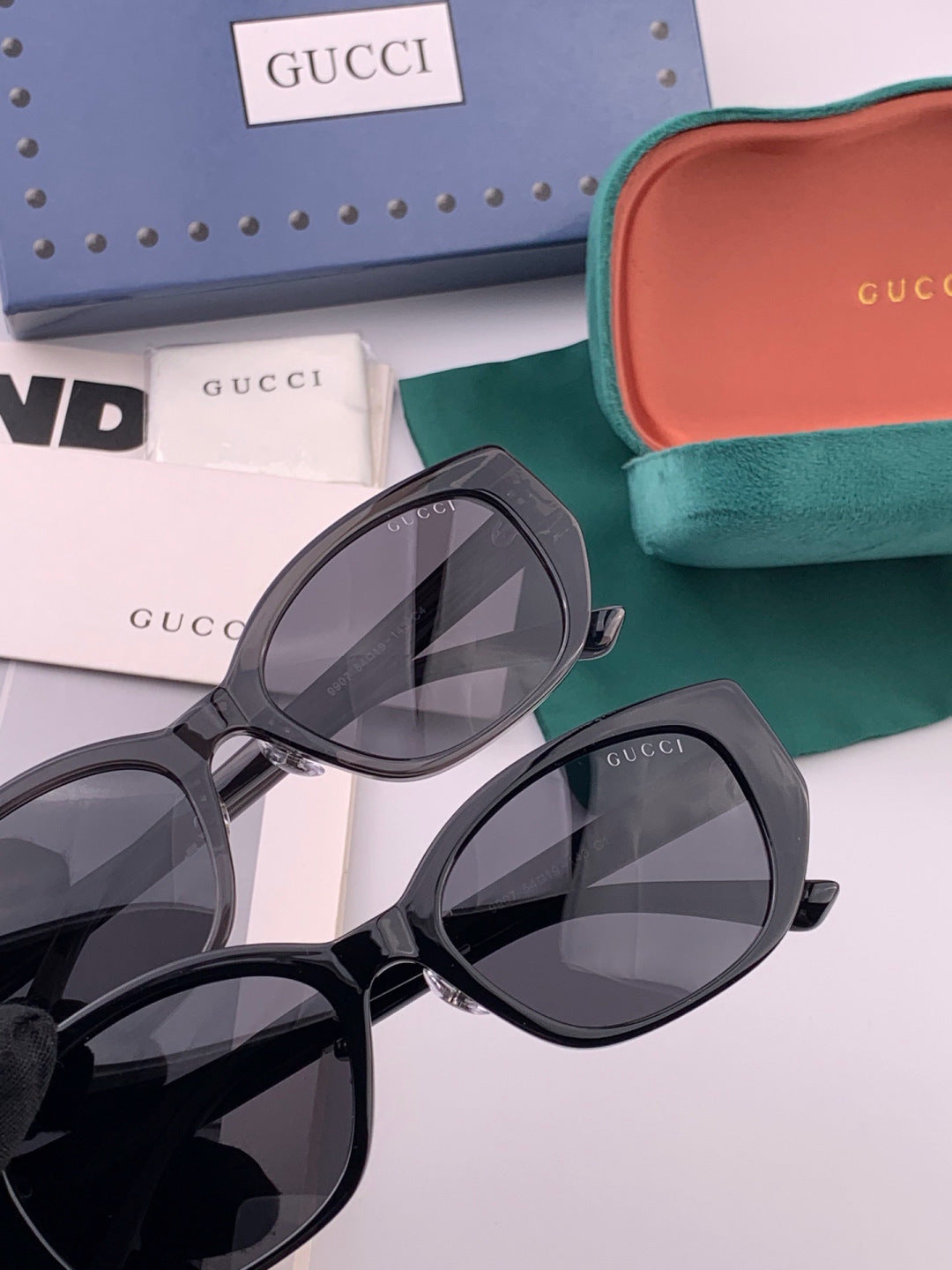 Gucci G7990 Polarized Square Brown Lens Sunglasses for Men & Women - detail image 5
