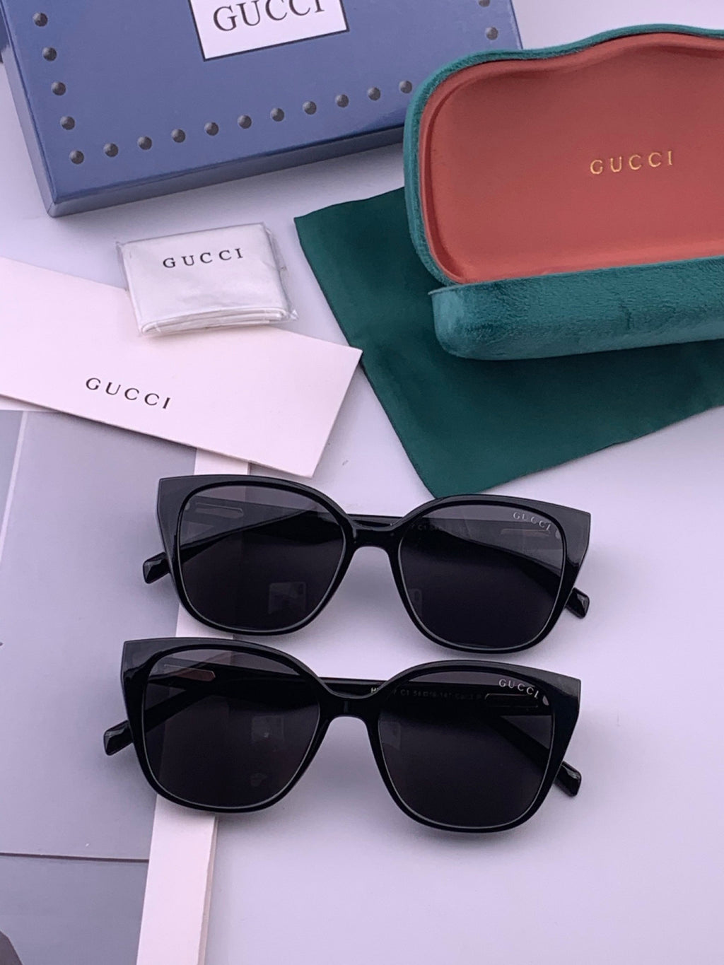 Gucci G77726 Polarized Square Black Lens Sunglasses for Men & Women - detail image 7