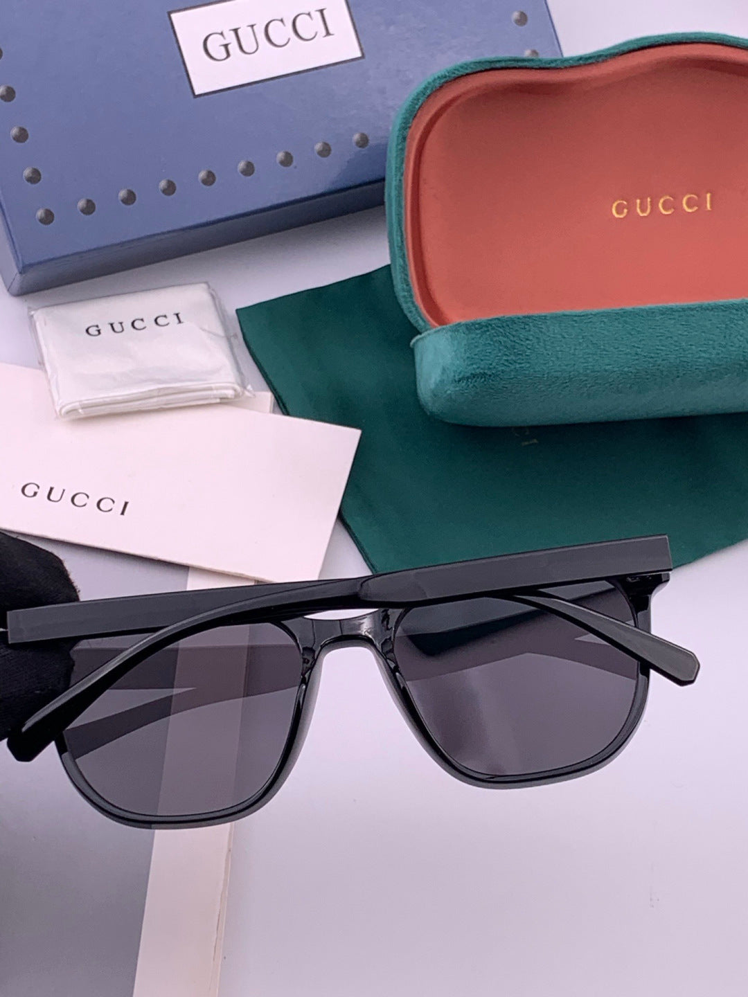 Gucci G17723 Round Black Lens Sunglasses for Men & Women - detail image 7