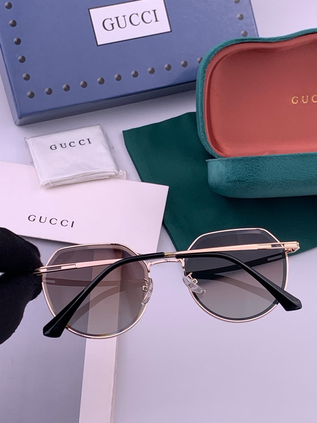 Gucci G6201 Polarized Rimless Black Lens Sunglasses for Men & Women - detail image 3