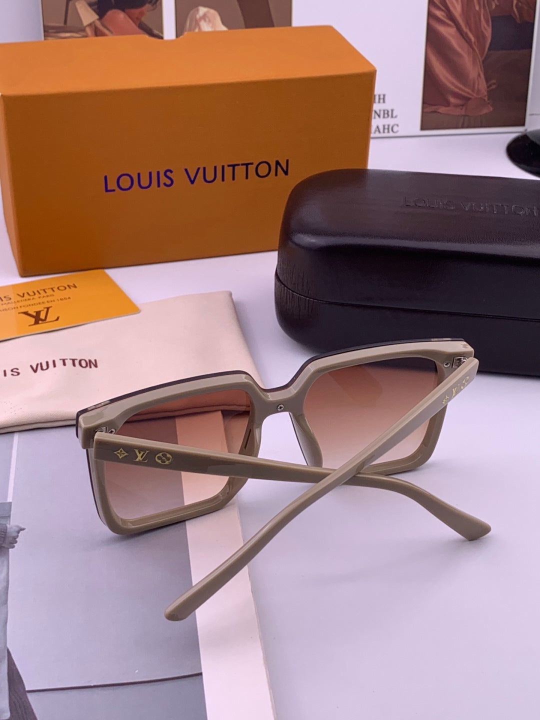 Louis Vuitton L6006 Oversized Red Lens Sunglasses for Men & Women - 414839 - detail image 7