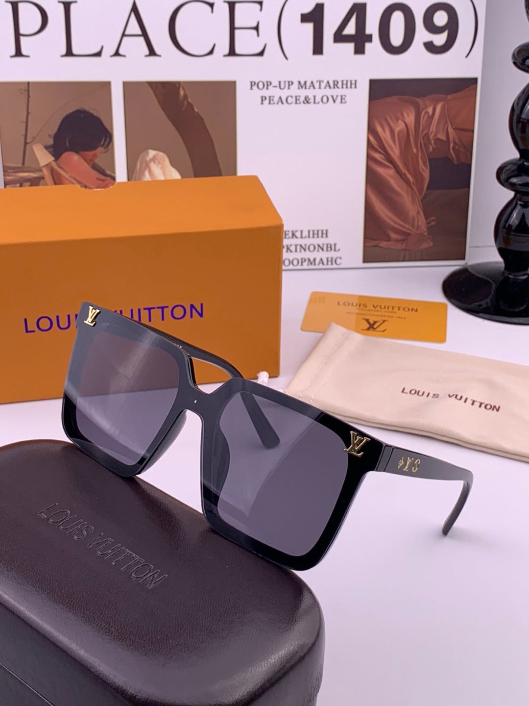 Louis Vuitton L6006 Oversized Black Lens Sunglasses for Men & Women - 414840 - detail image 2