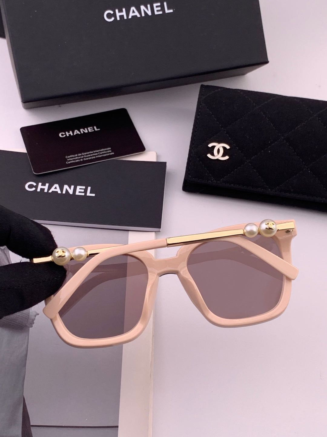 Chanel CH4231 Oversized Black Lens Sunglasses for Men & Women - 415225 - detail image 4