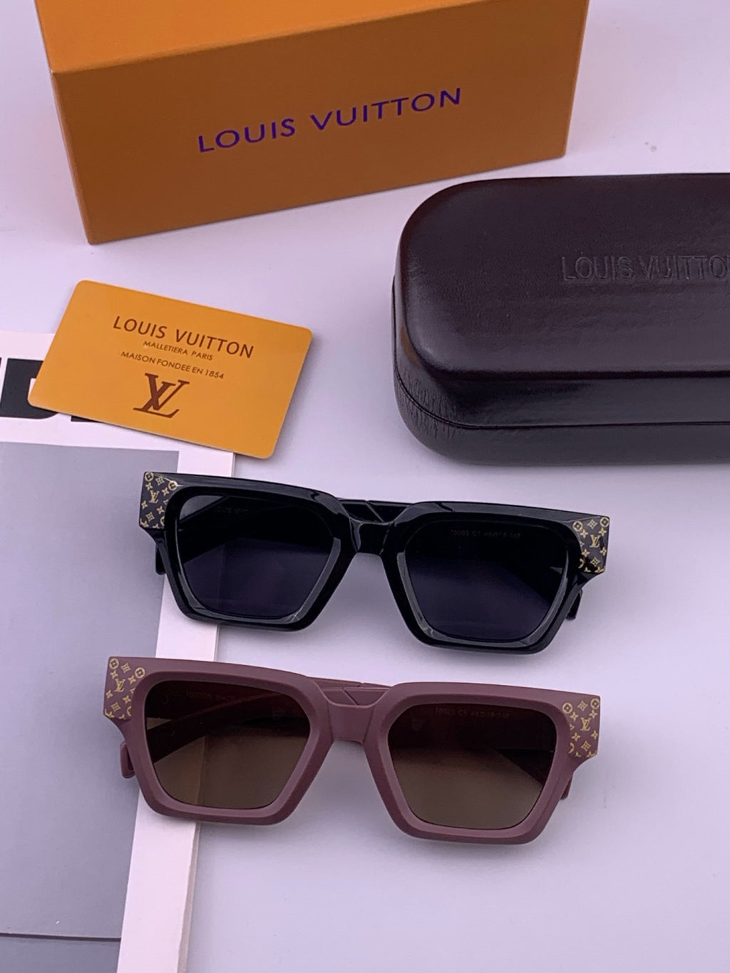 Louis Vuitton L37000 Oversized Brown Lens Sunglasses for Men & Women - 414814 - detail image 5