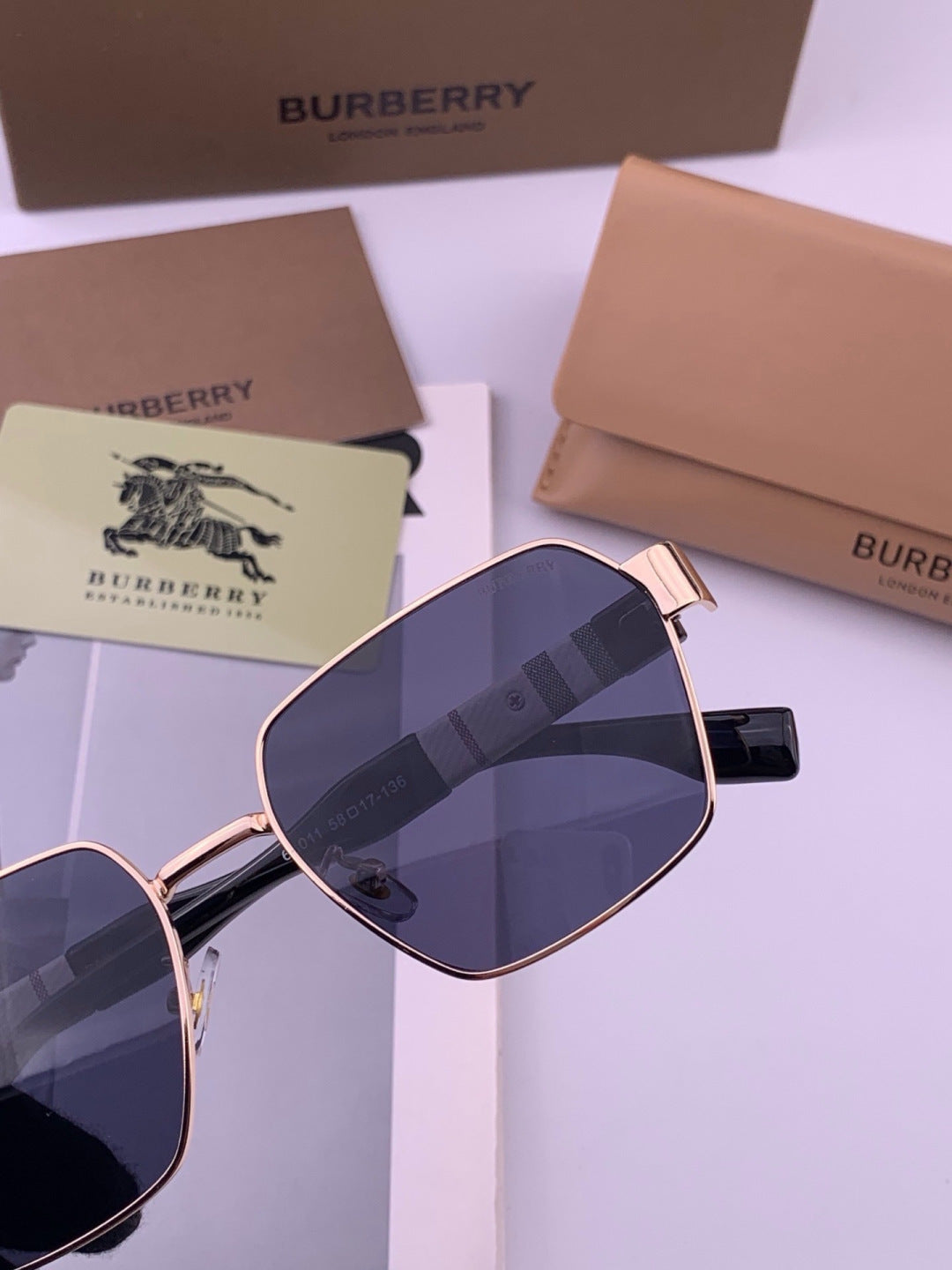 Burberry 101 Aviator Blue Lens Sunglasses for Men - 432457 - detail image 4