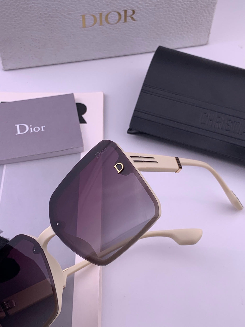 Dior CD8226 Polarized Square Red Lens Sunglasses for Women - 431707 - detail image 2
