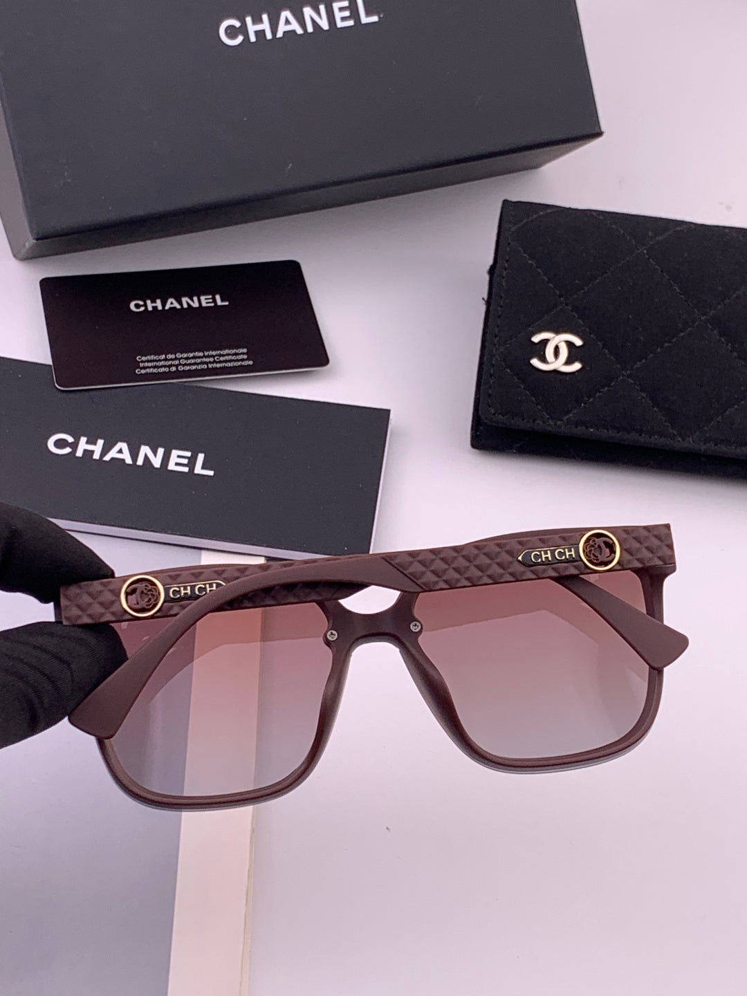 Chanel CH5292 Polarized Round Black Lens Sunglasses for Men & Women - 431609 - detail image 5