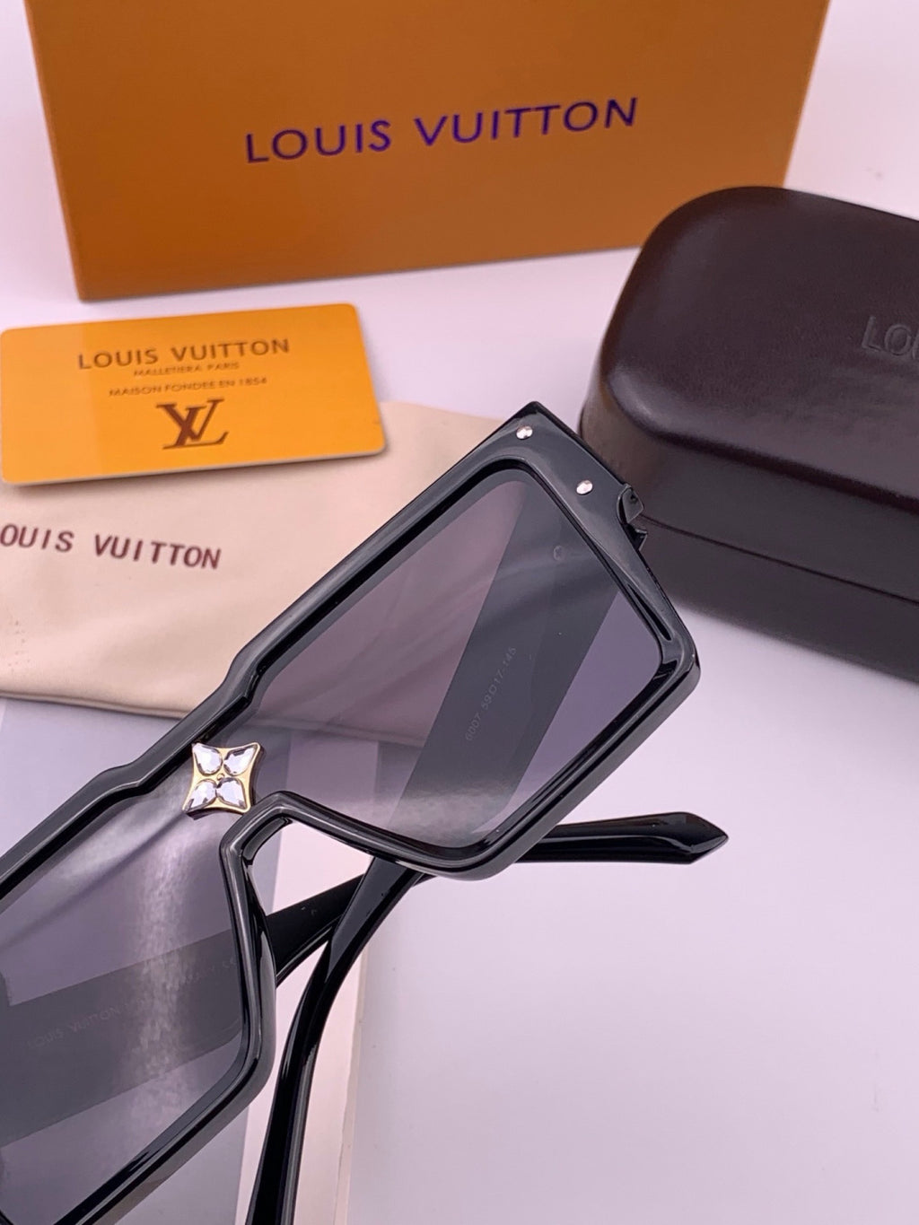 Louis Vuitton L7600 Square Black Lens Sunglasses for Women - 431172 - detail image 6