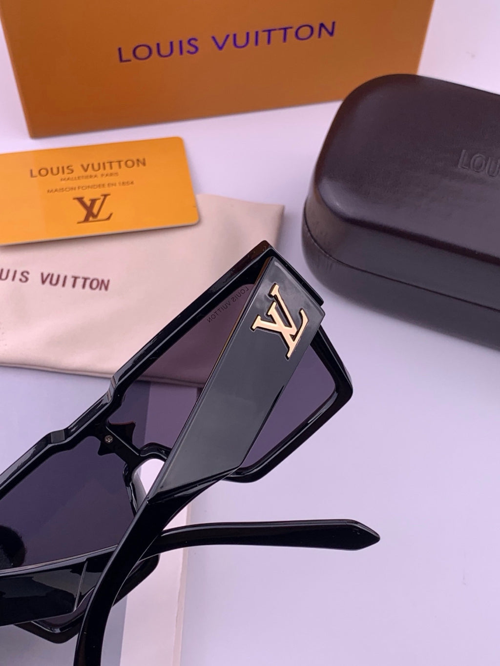 Louis Vuitton L7600 Square Black Lens Sunglasses for Women - 431172 - detail image 5