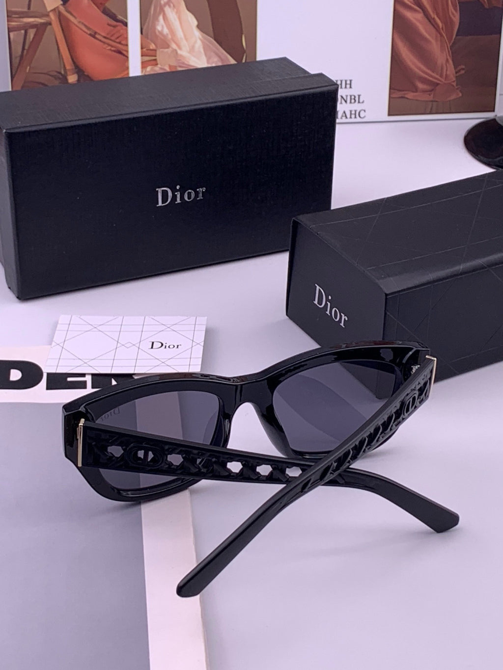 Dior D7911 Polarized Square Black Lens Sunglasses for Men & Women - 449095 - detail image 7