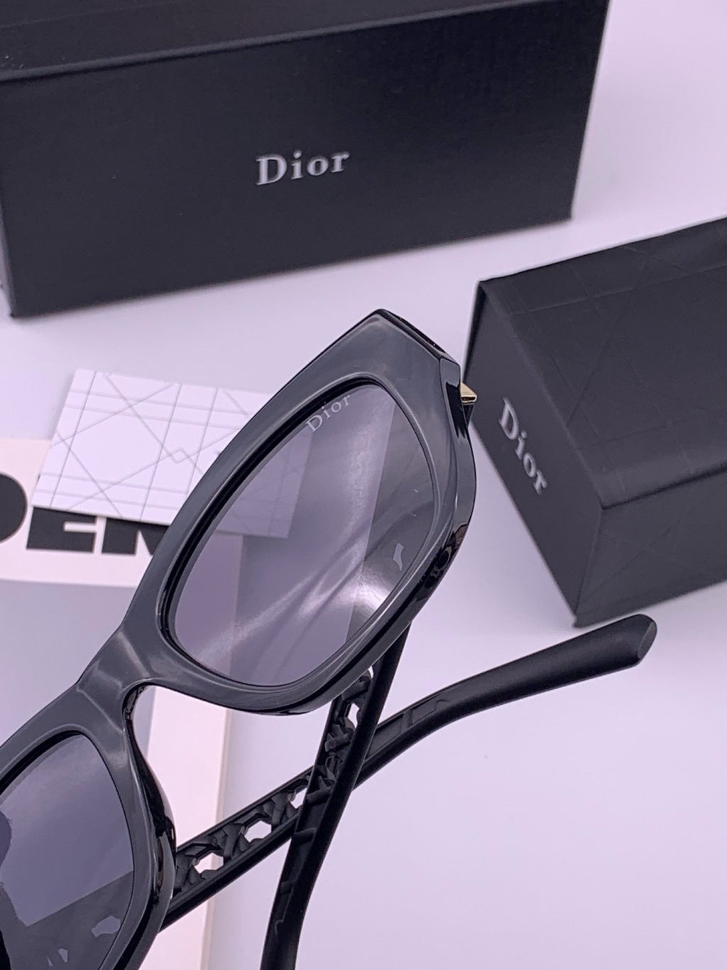 Dior D7911 Polarized Square Black Lens Sunglasses for Men & Women - 449095 - detail image 5