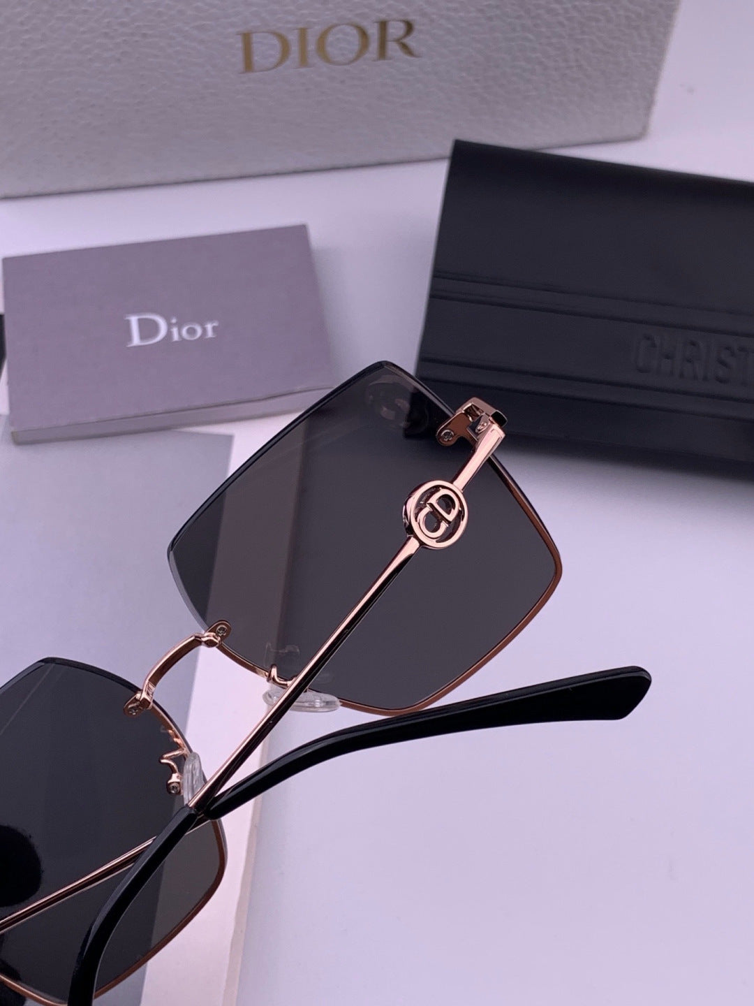 Dior CD7371 Lightweight Rimless Black Lens Sunglasses for Women - 449170 - detail image 4
