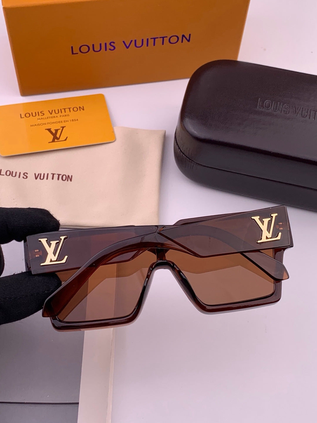 Louis Vuitton L7600 Square Black Lens Sunglasses for Women - 448508 - detail image 6