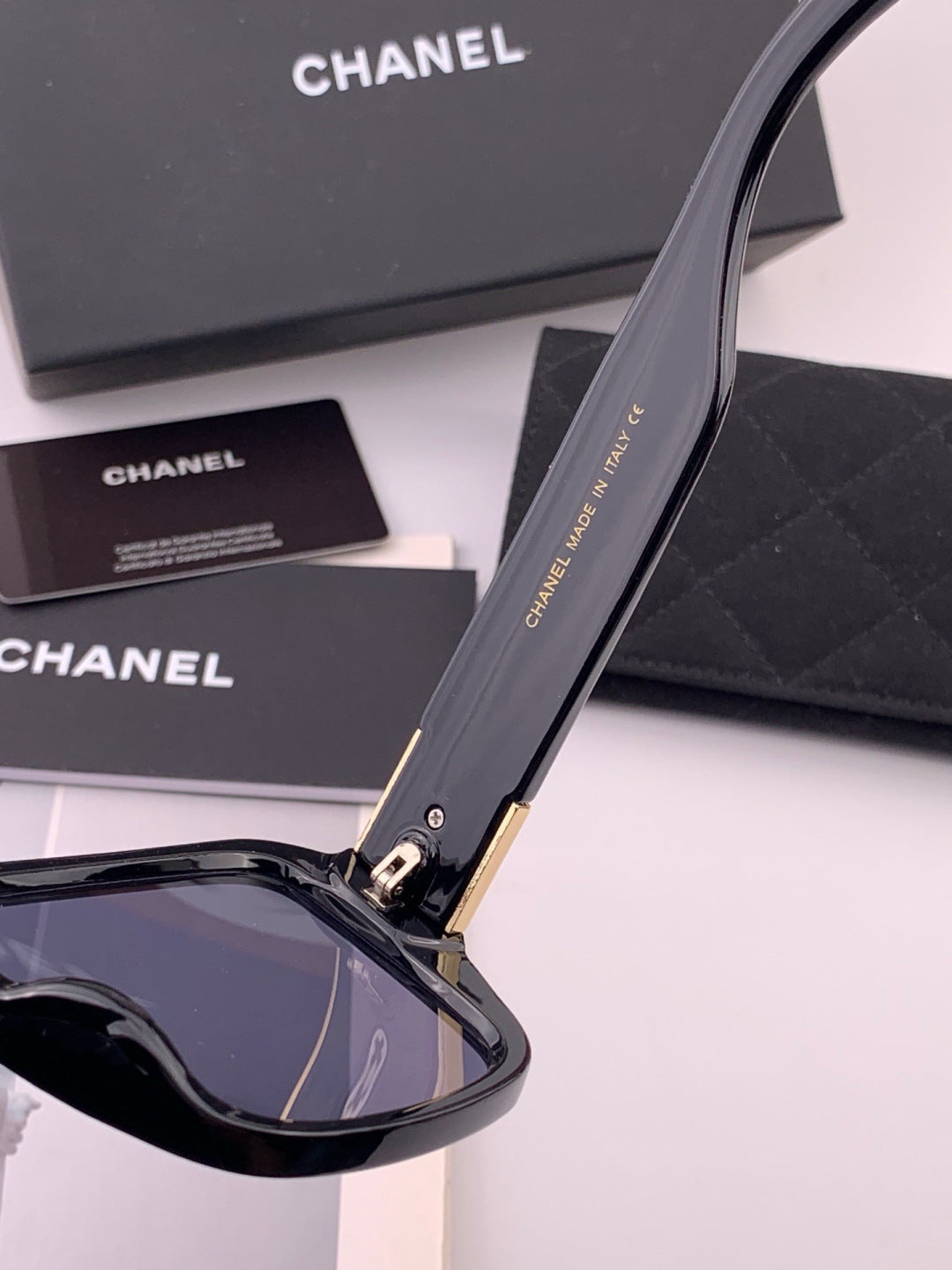 Chanel CH87004 Oversized Black Lens Sunglasses for Men & Women - 449034 - detail image 5