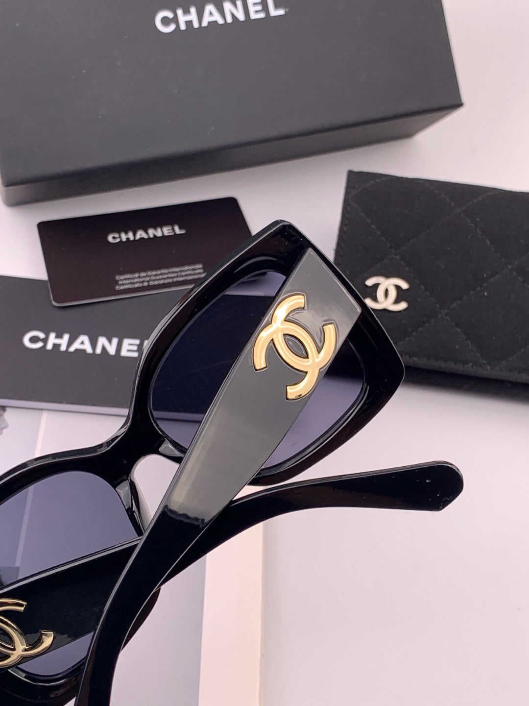 Chanel CH17005 Oversized Black Lens Sunglasses for Men & Women - 448968 - detail image 4