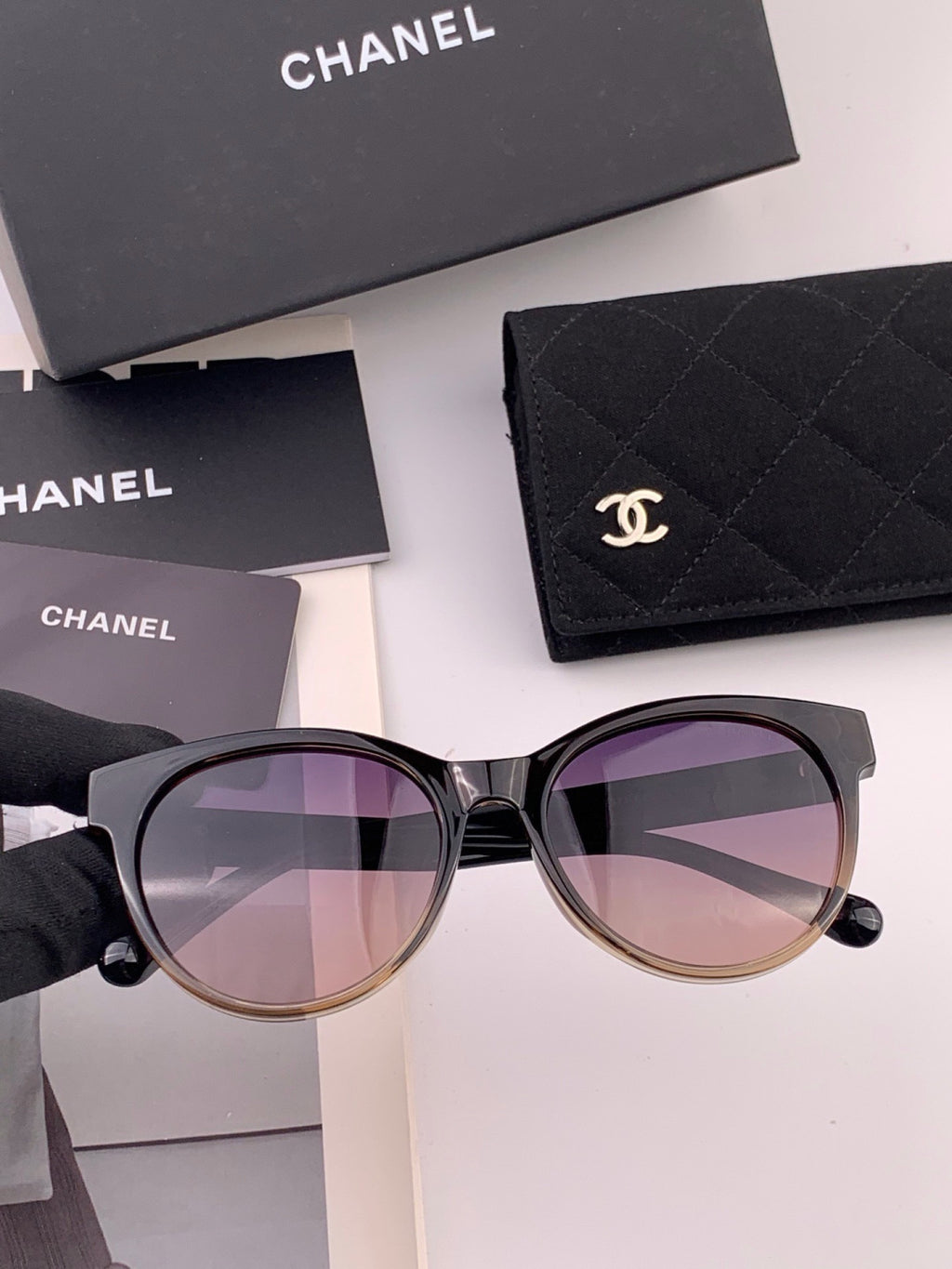 Chanel CH1787 Polarized Round Pink Lens Sunglasses for Women - 448975 - detail image 2