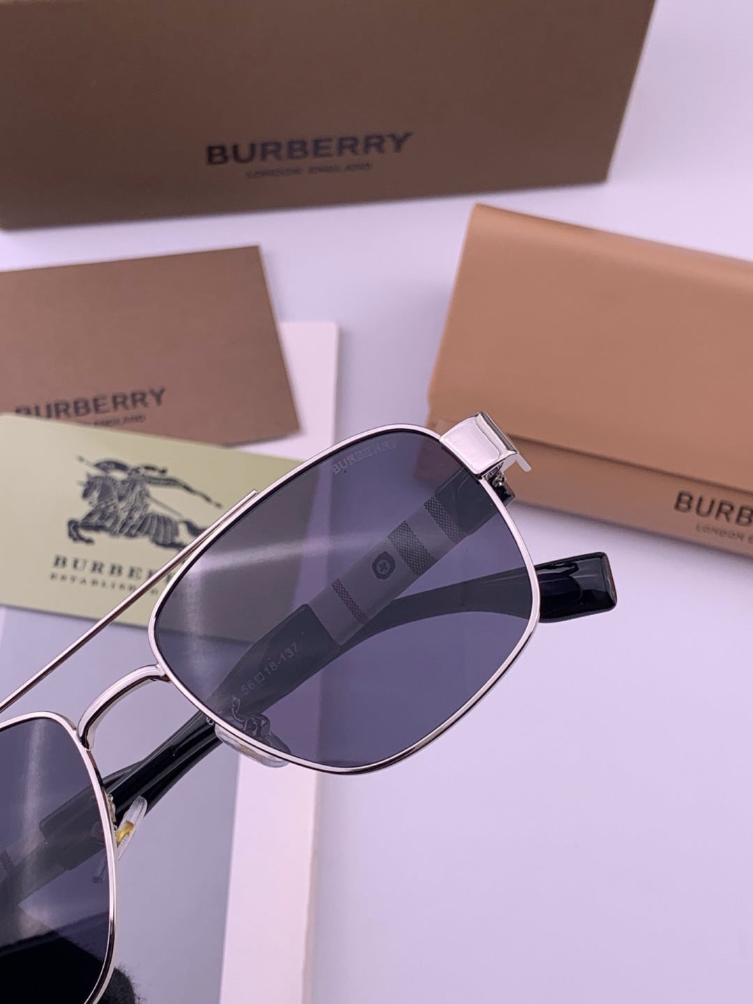Burberry B201 Aviator Blue Lens Sunglasses for Men - 465952 - detail image 4