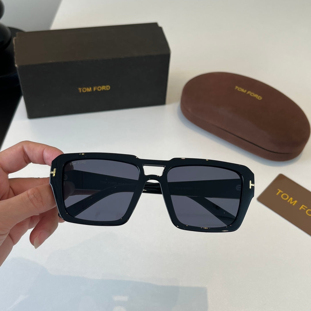 Tom Ford Fashion Black Lens Sunglasses for Men & Women - 466305 - detail image 5