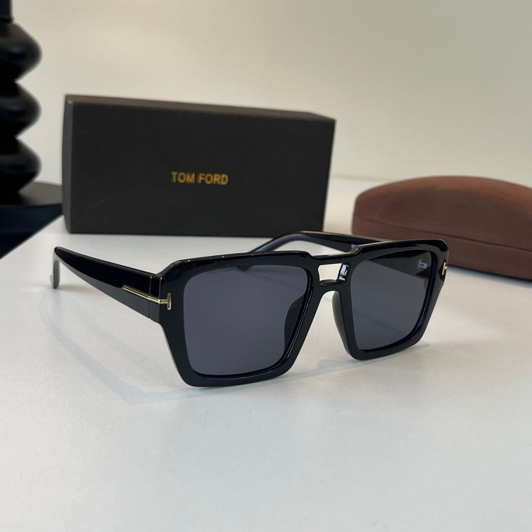 Tom Ford Fashion Black Lens Sunglasses for Men & Women - 466305