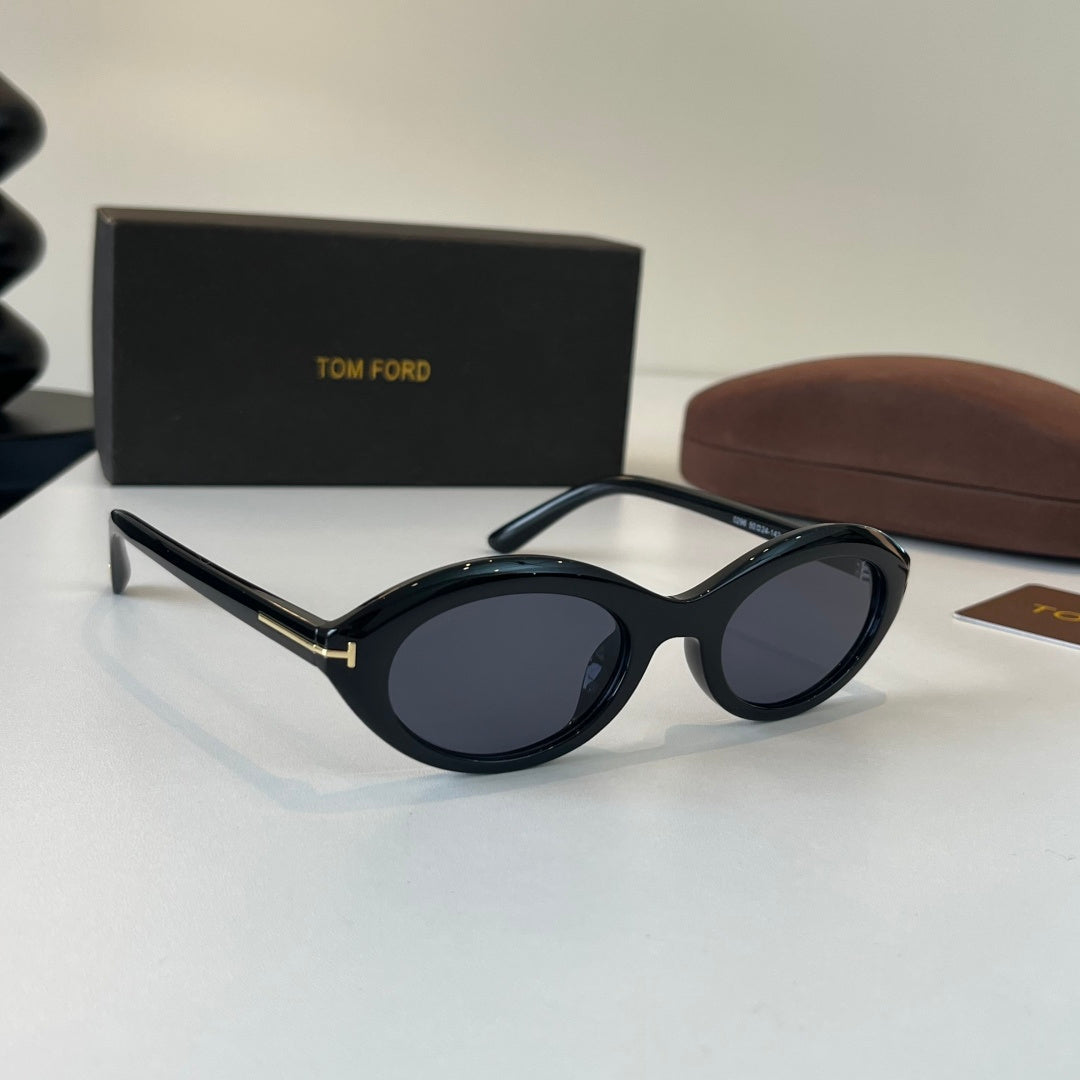 Tom Ford Fashion Black Lens Sunglasses for Men & Women - 466307