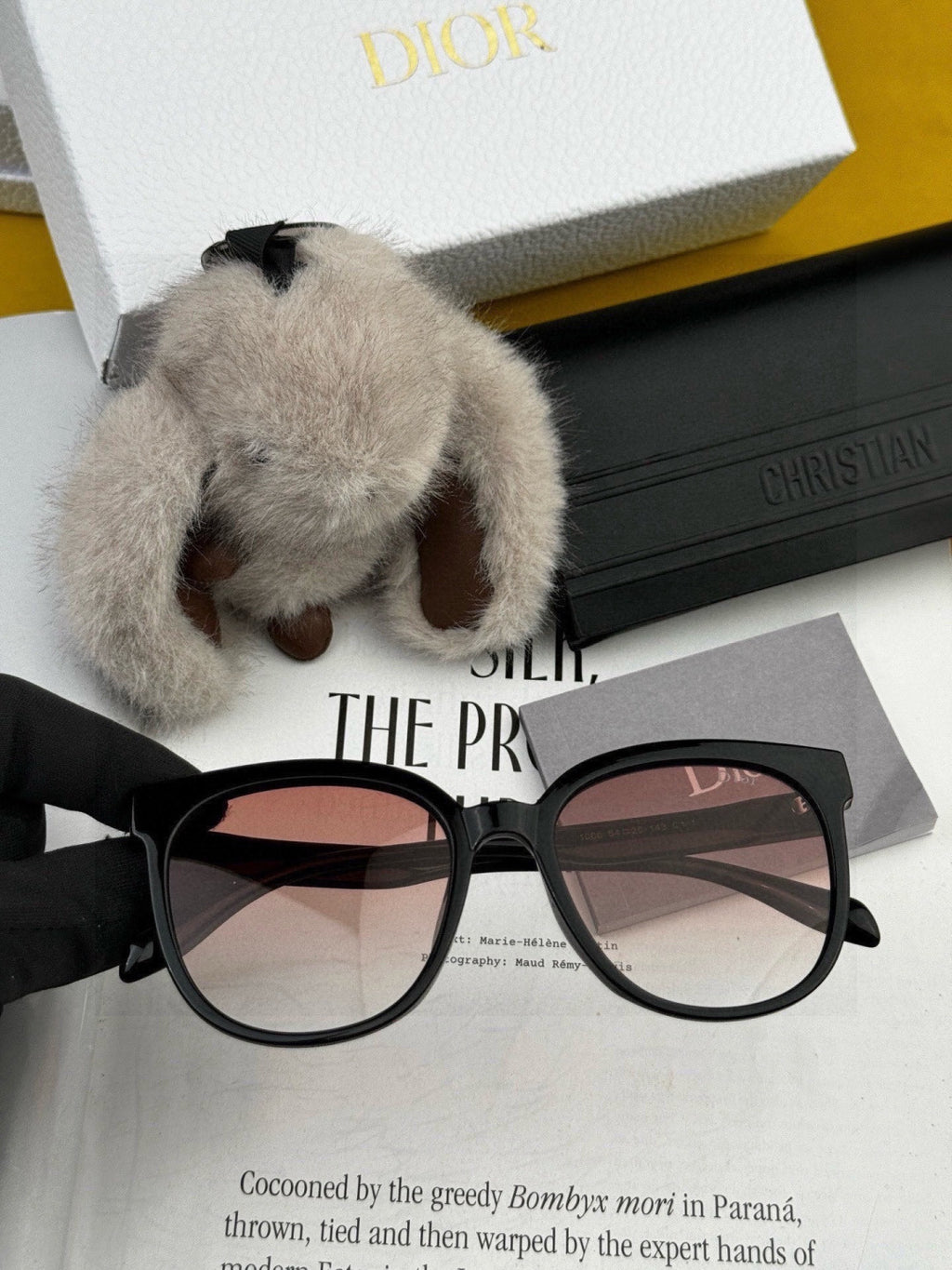 Dior D6106 Polarized Round Red Lens Sunglasses for Men & Women - 465367