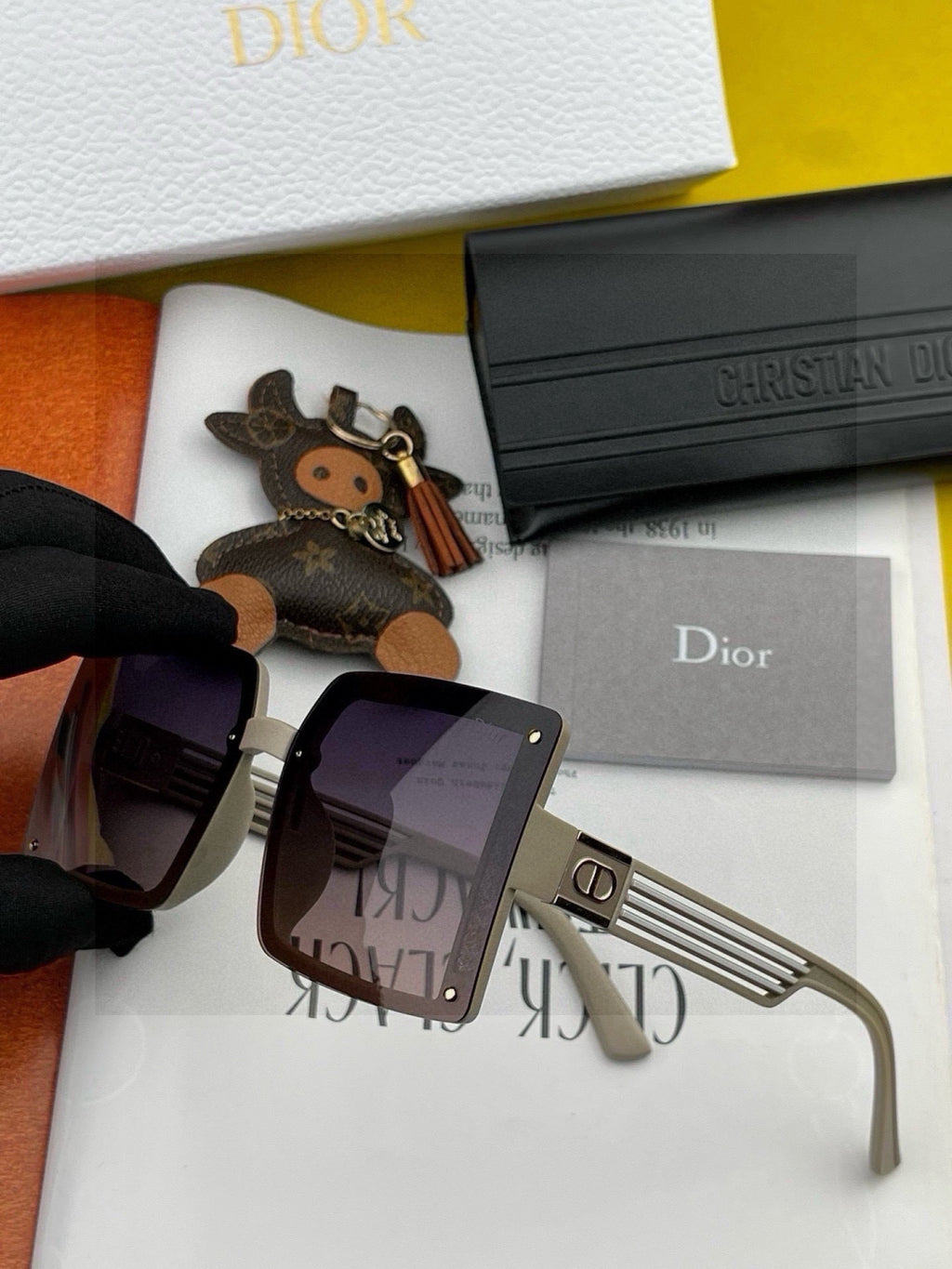 Dior D1297 Polarized Square Red Lens Sunglasses for Men & Women - 465371 - detail image 2
