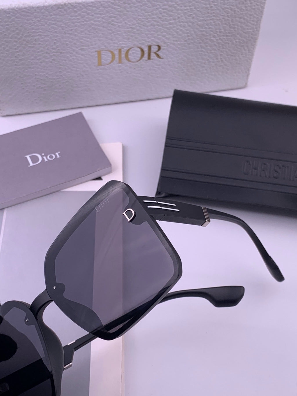 Dior CD8226 Polarized Square Brown Lens Sunglasses for Women - detail image 2