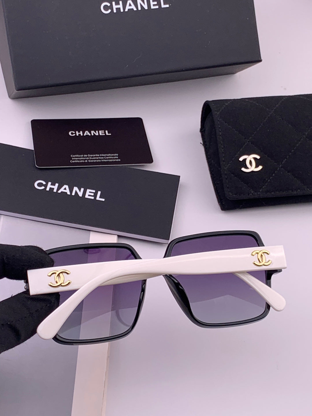 Chanel CH8250 Polarized Square Brown Lens Sunglasses for Women - detail image 4