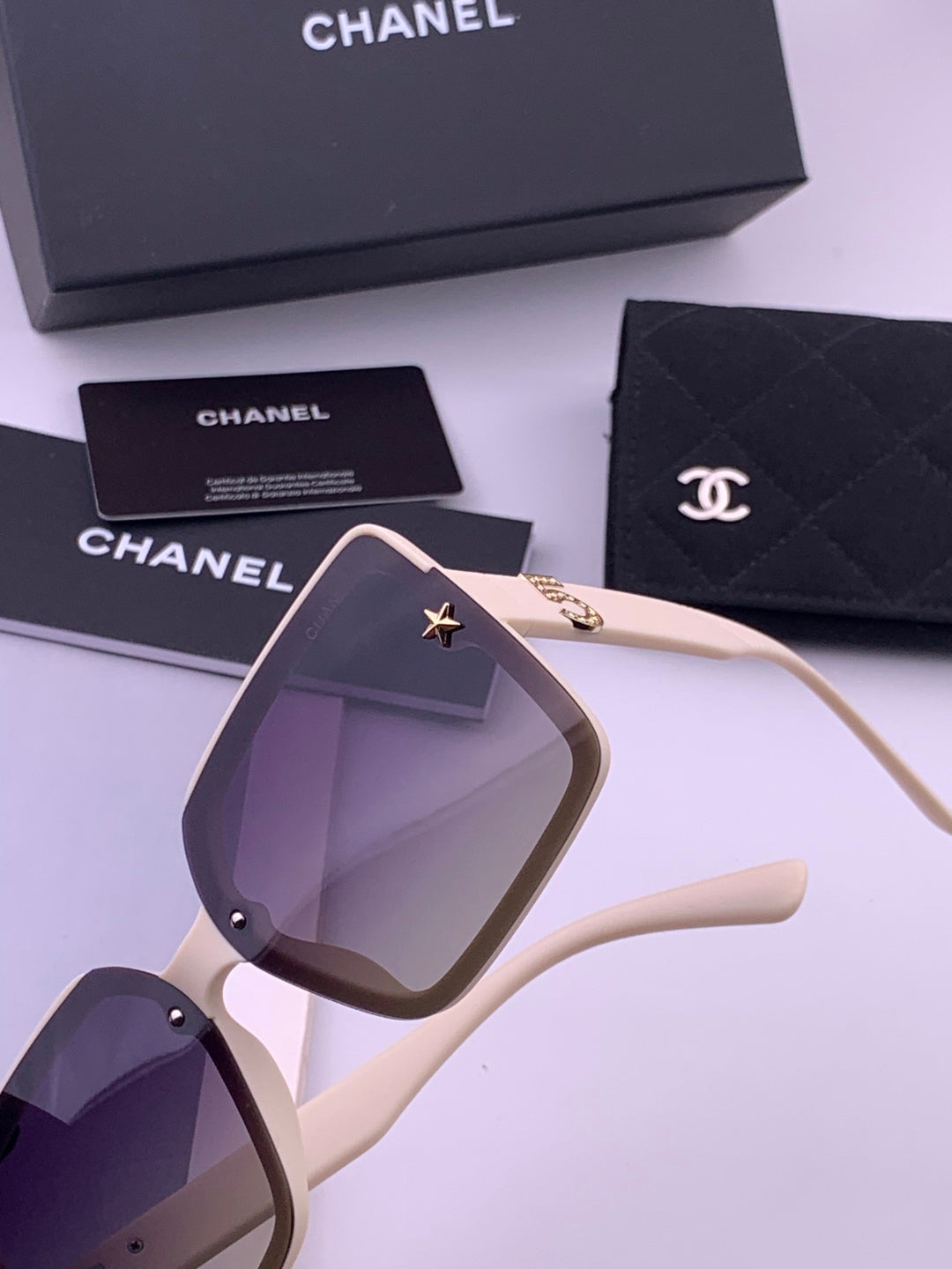 Chanel CH9519 Polarized Square Black Lens Sunglasses for Women - detail image 3