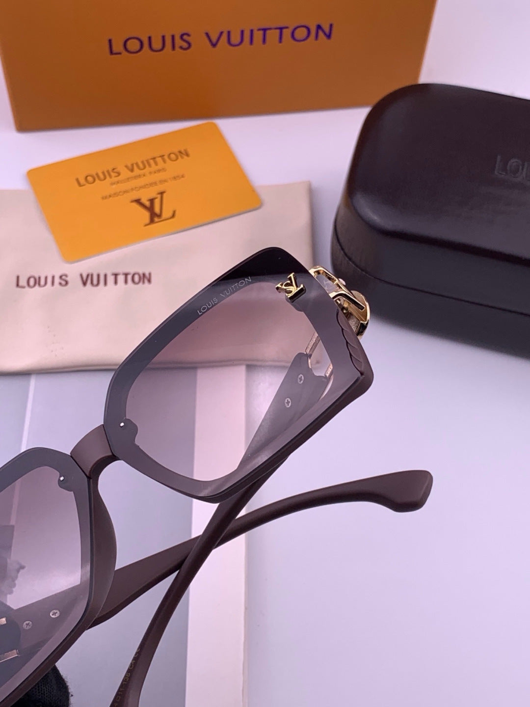 Louis Vuitton L5304 Polarized Square Brown Lens Sunglasses for Men & - 464755 - detail image 4