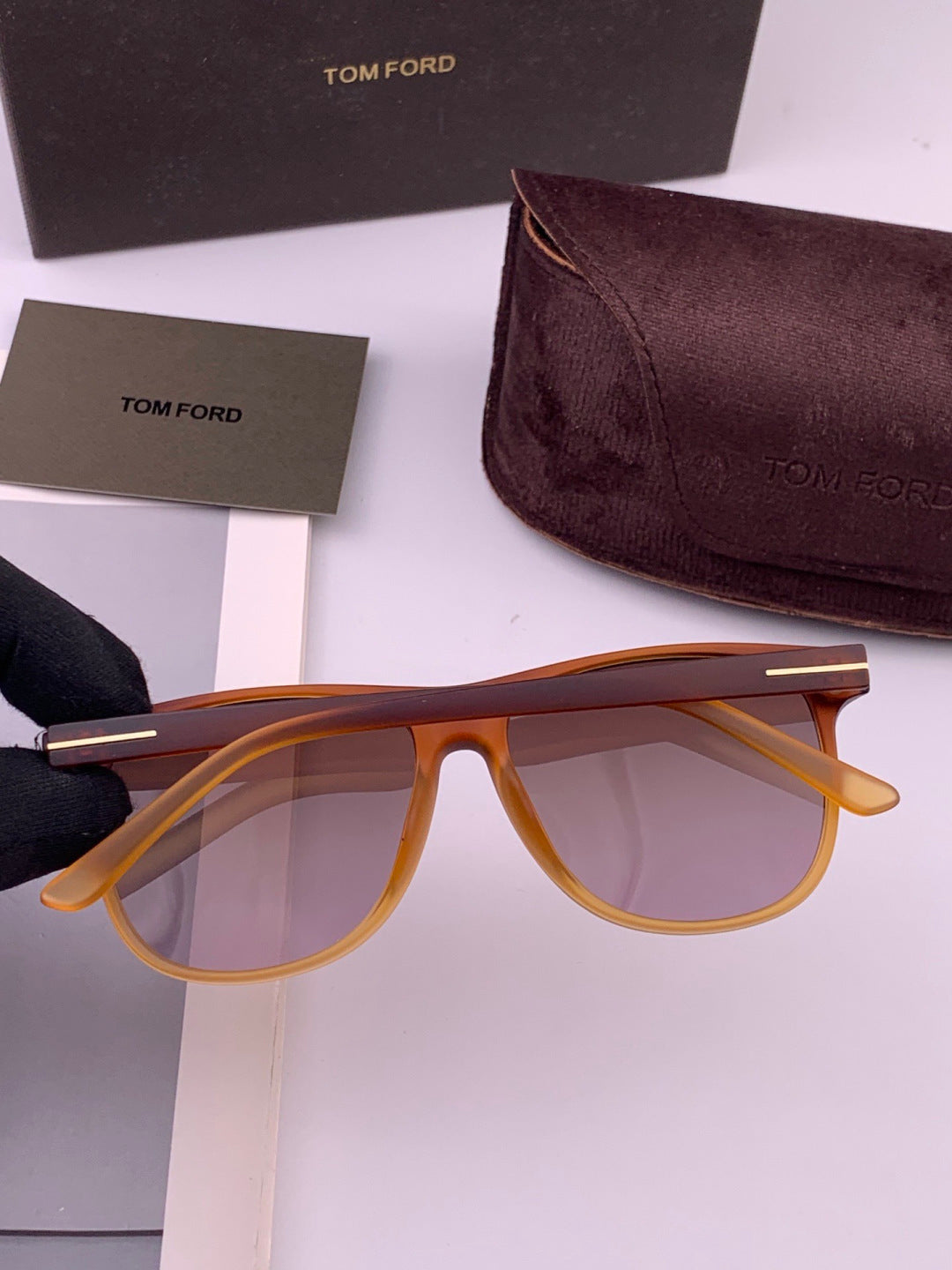 Tom Ford TF6220 Polarized Fashion Red Lens Sunglasses for Men & Women - 466332 - detail image 4