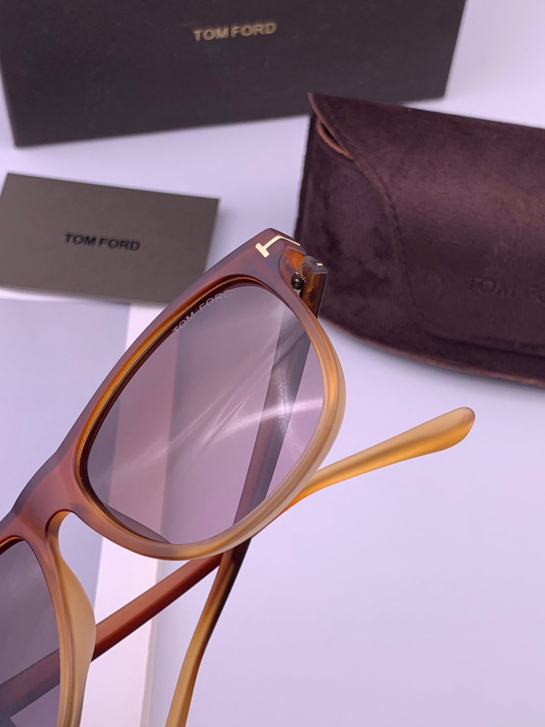 Tom Ford TF6220 Polarized Fashion Red Lens Sunglasses for Men & Women - 466332 - detail image 5