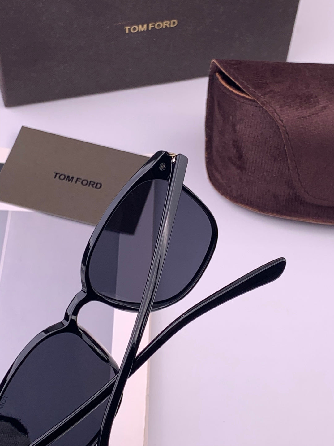 Tom Ford TF32037 Polarized Fashion Black Lens Sunglasses for Men & Wo - 466335 - detail image 2