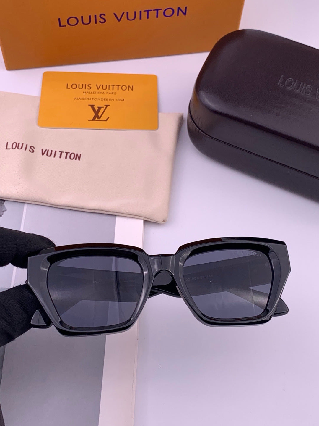 Louis Vuitton L26900 Square Black Lens Sunglasses for Women - 464704