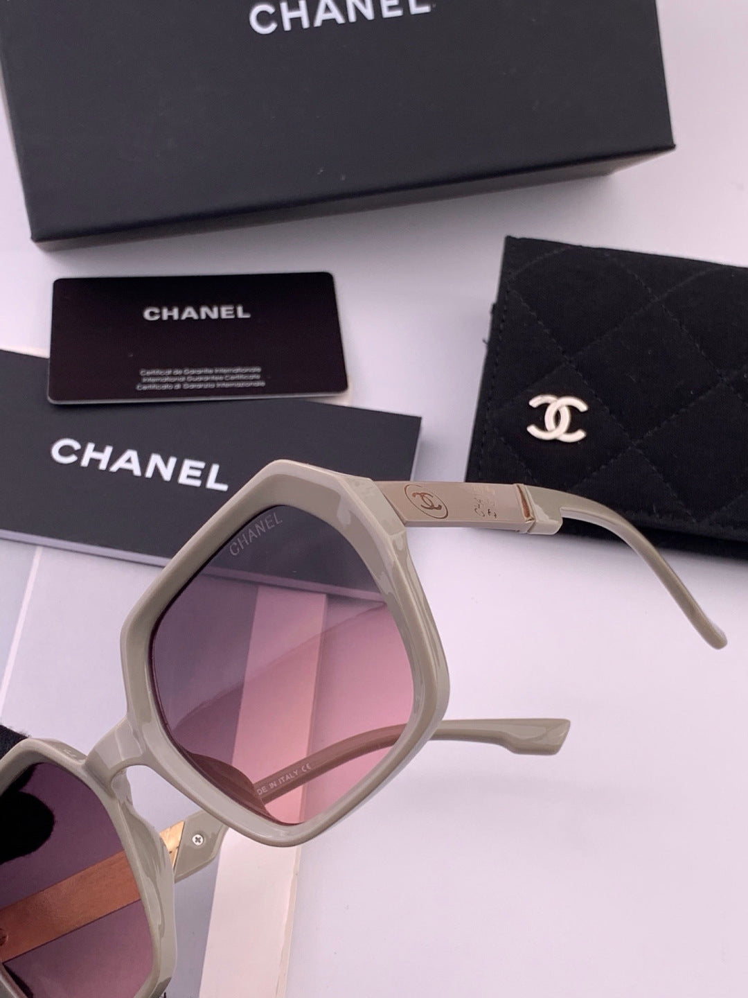 Chanel CH84022 Oversized Black Lens Sunglasses for Men & Women - 465121 - detail image 3