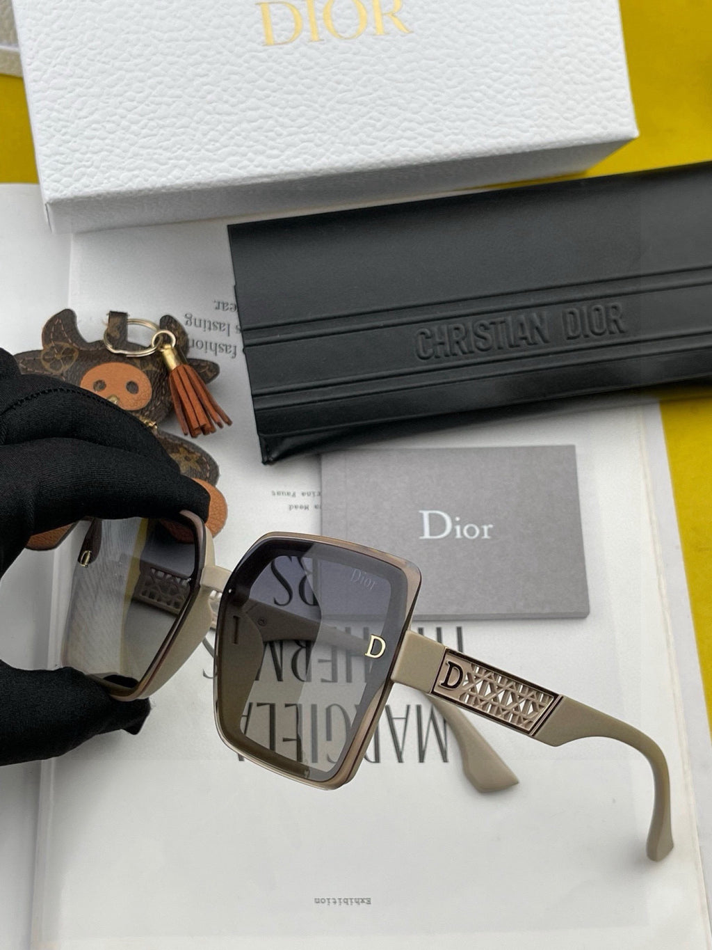 Dior CD4190 Square Gold Lens Sunglasses for Women - 486898 - detail image 3