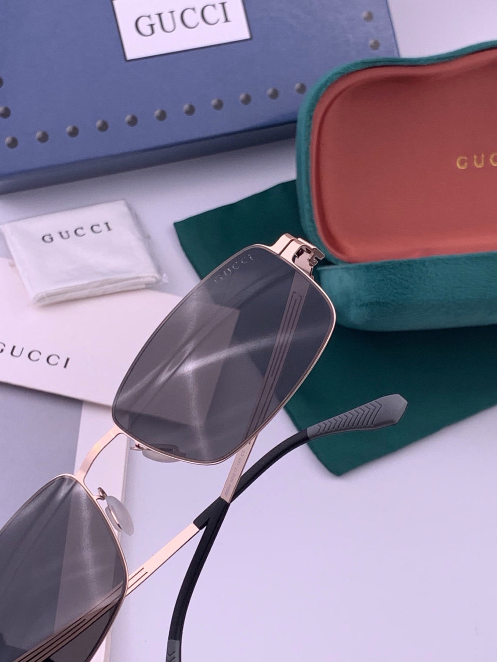 Gucci G4805 Polarized Aviator Black Lens Sunglasses for Men - detail image 3