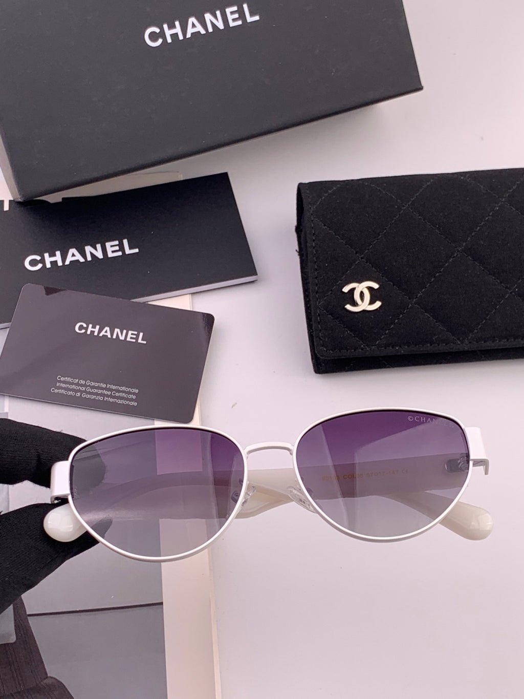 Chanel CH65910 Polarized Fashion Black Lens Sunglasses for Women - detail image 3