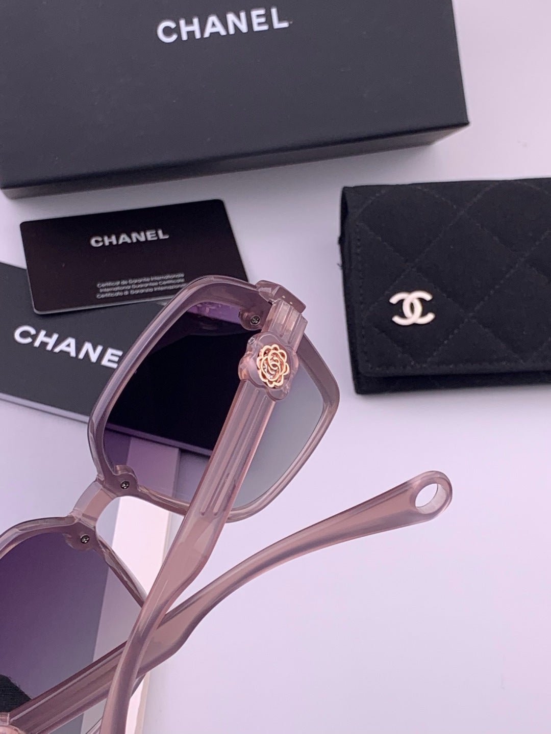 Chanel CH9788 Polarized Oversized Purple Lens Sunglasses for Men & Women - detail image 4