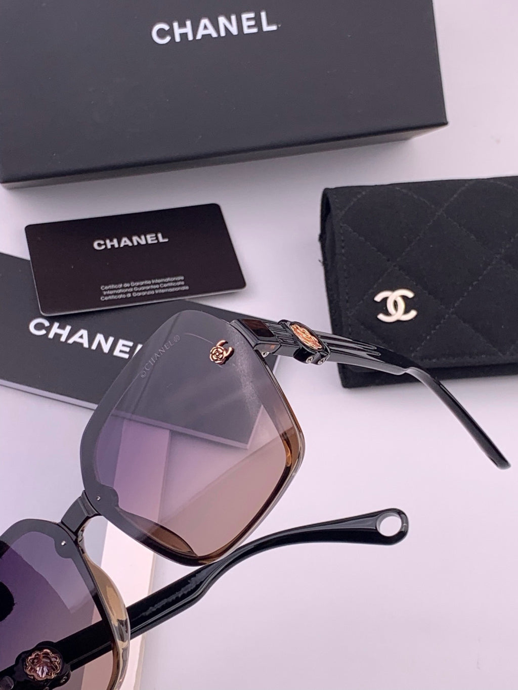 Chanel CH9788 Polarized Oversized Black Lens Sunglasses for Men & Women - detail image 3