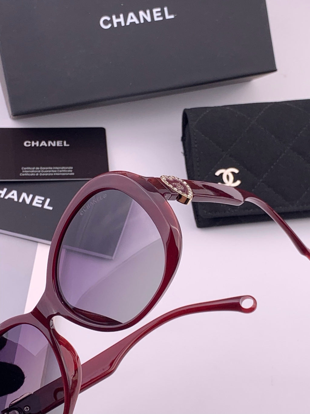Chanel CH6788 Polarized Oversized Gold Lens Sunglasses for Men & Women - detail image 3