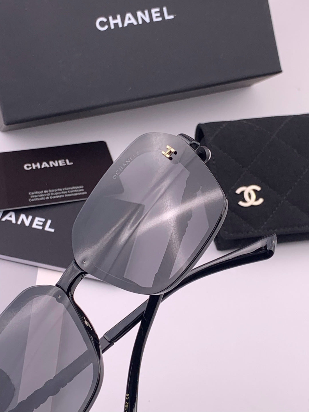Chanel CH8788 Polarized Oversized Black Lens Sunglasses for Men & Women - detail image 5