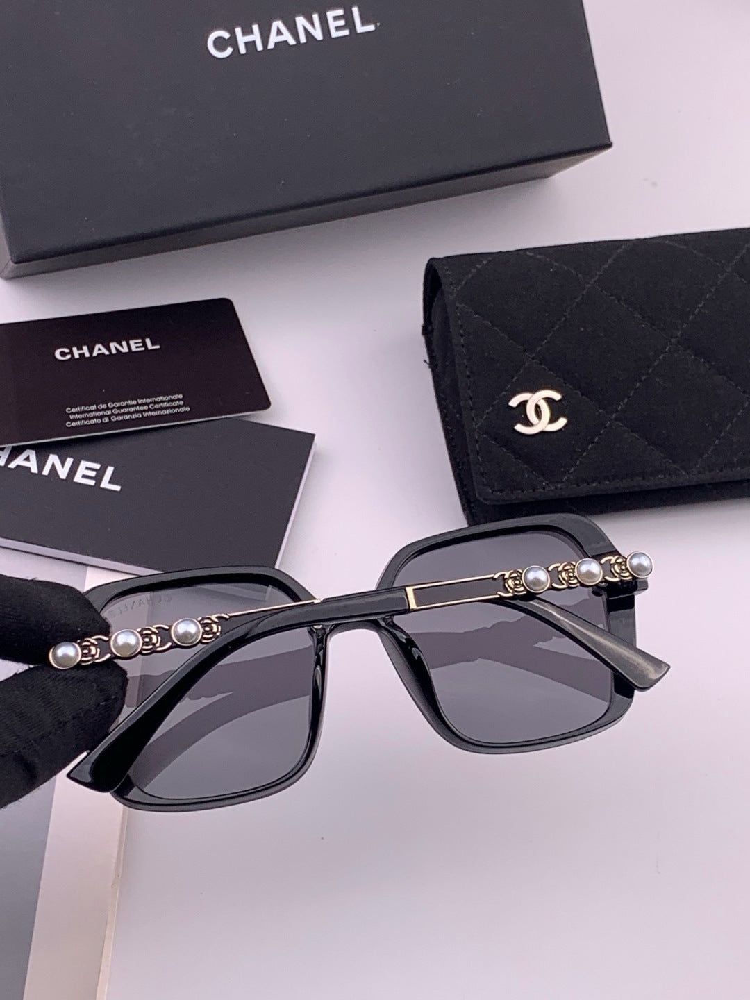 Chanel CH8788 Polarized Oversized Black Lens Sunglasses for Men & Women - detail image 4