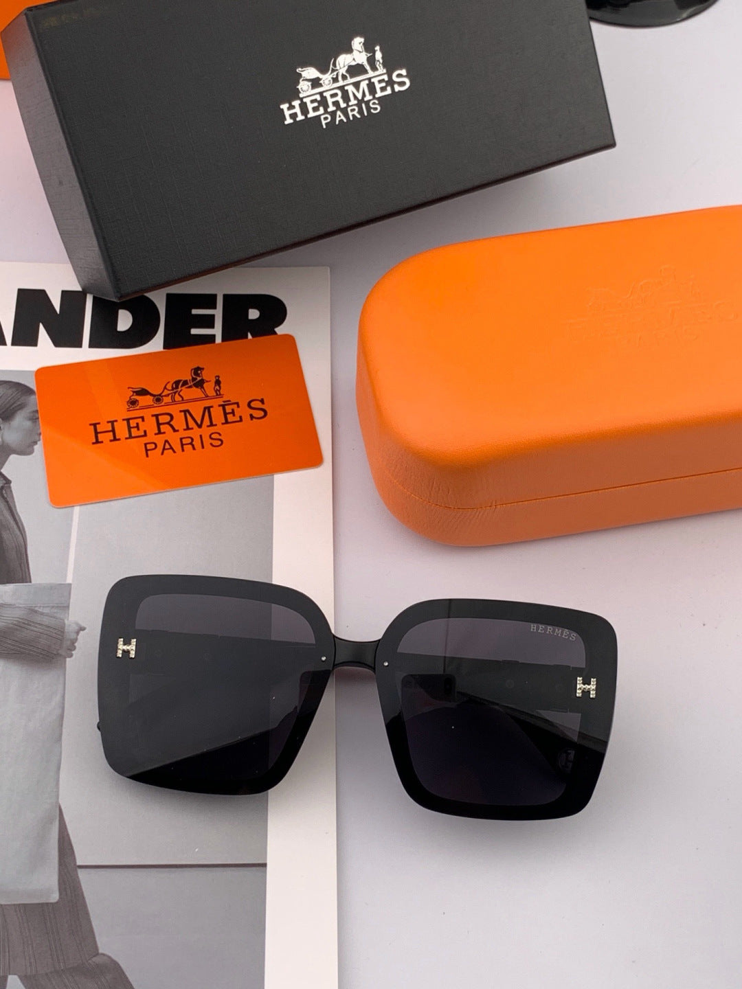 Hermès H2304 Square Pink Lens Sunglasses for Men & Women - detail image 2