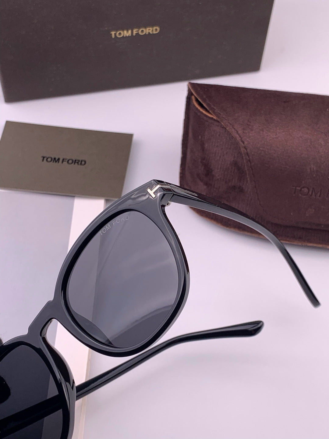 Tom Ford TF4220 Polarized Fashion Gold Lens Sunglasses for Men & Women