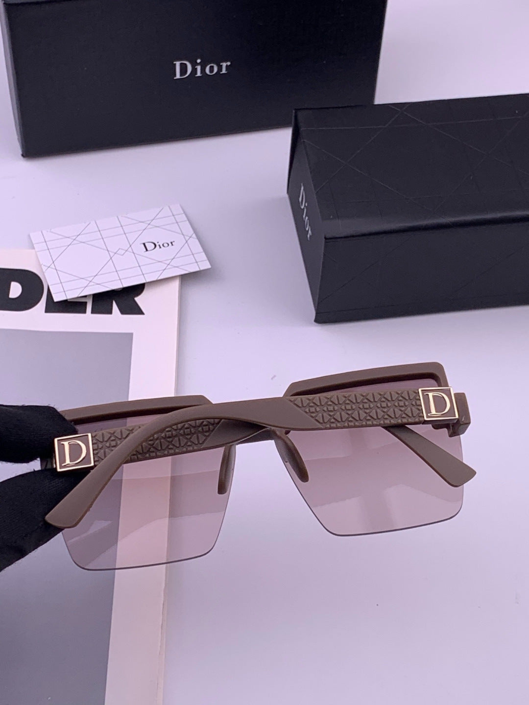 Dior D9805 Square Gold Lens Sunglasses for Men & Women - detail image 6