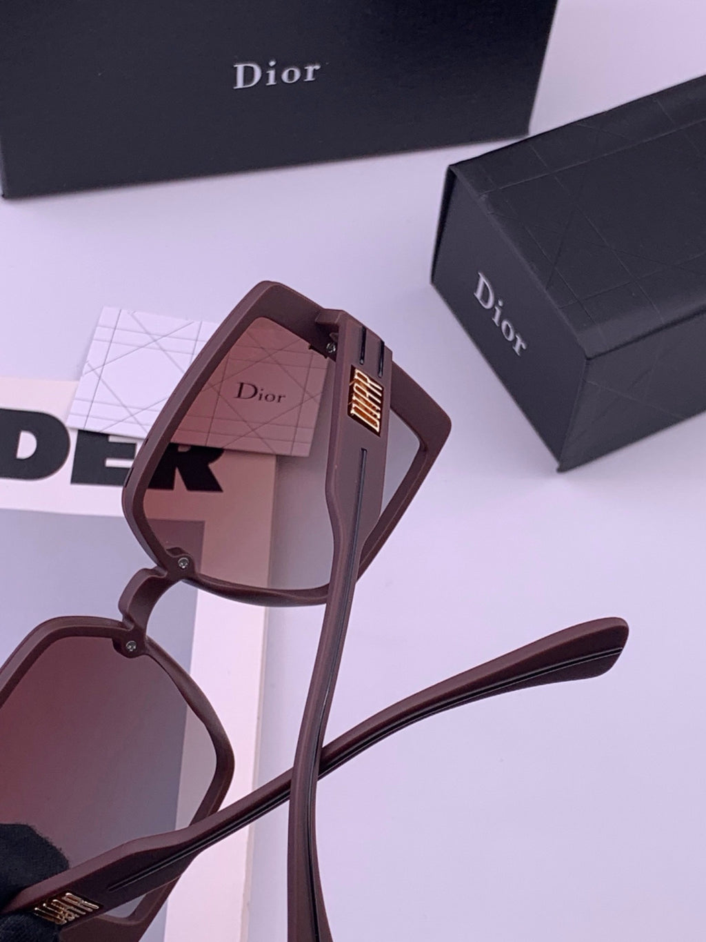 Dior D5290 Polarized Square Brown Lens Sunglasses for Men & Women - detail image 4